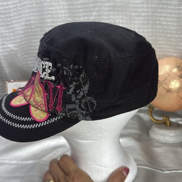 (W4)Leader L.O.G.A Y2K Cap Dance
Mom W/Rhinestone
Distressed Adjustable Black
NW main image 5